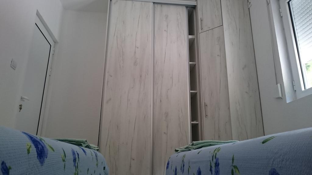 Apartments Vukovic Свети Стефан Екстериор снимка