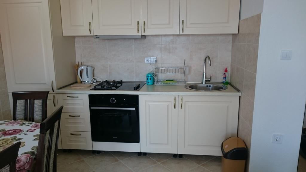Apartments Vukovic Свети Стефан Екстериор снимка