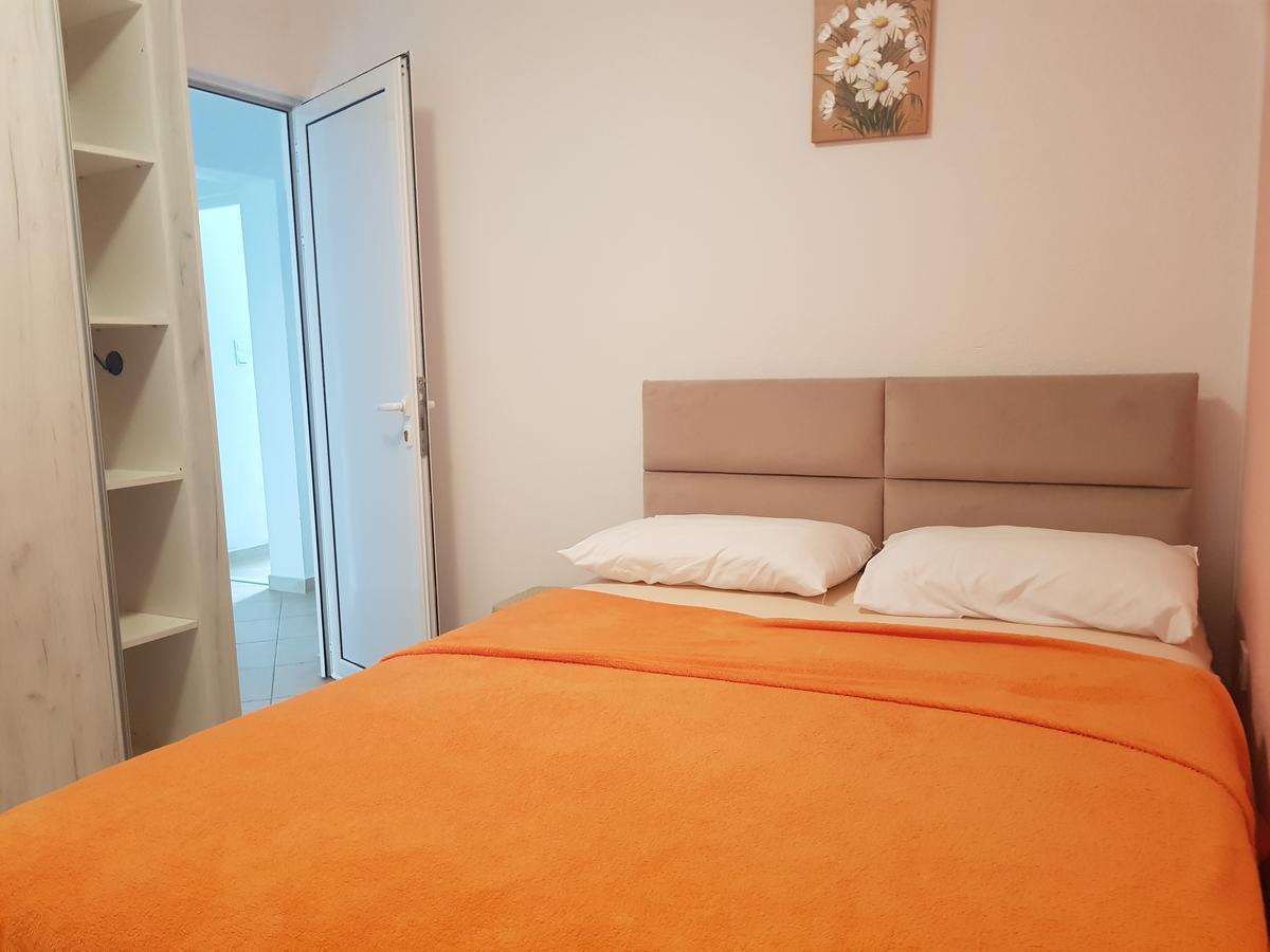Apartments Vukovic Свети Стефан Екстериор снимка
