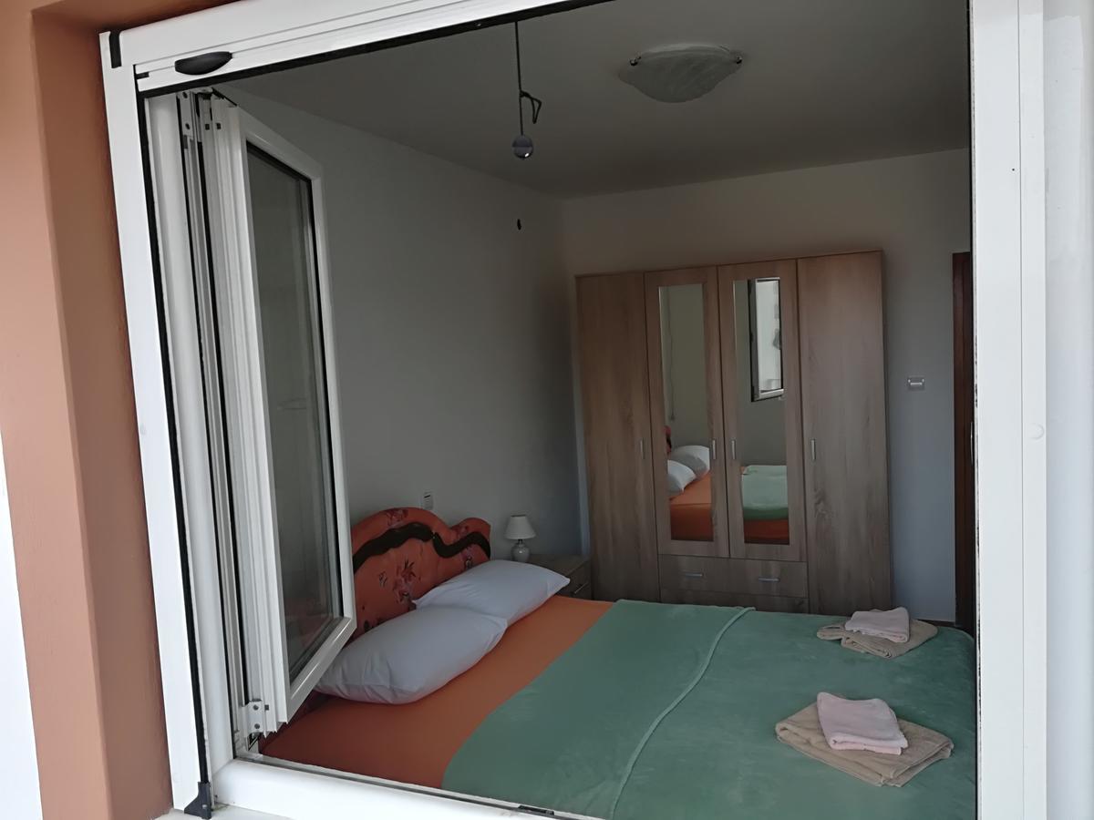 Apartments Vukovic Свети Стефан Екстериор снимка